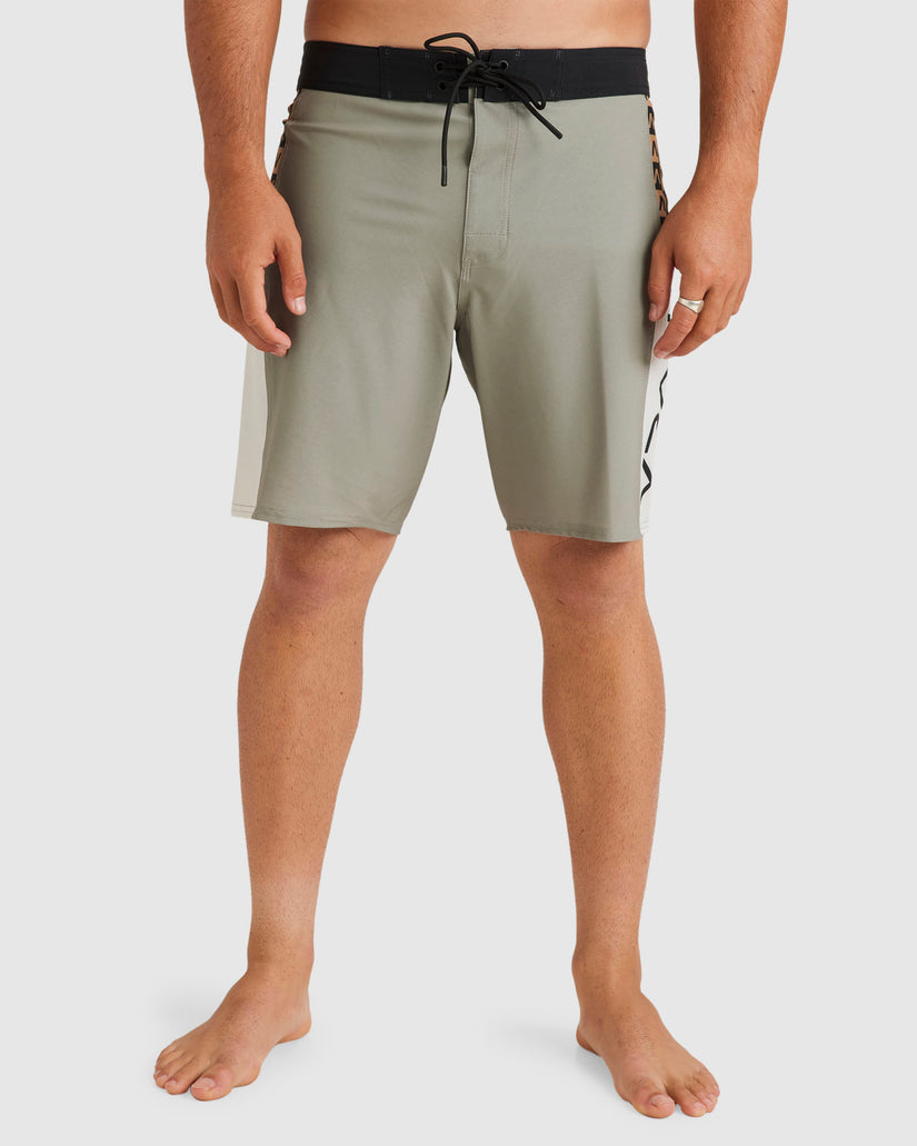 Mens Apex 2 18" Boardshorts